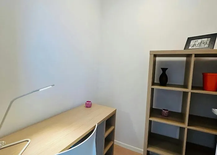 We Live In R - 103 *