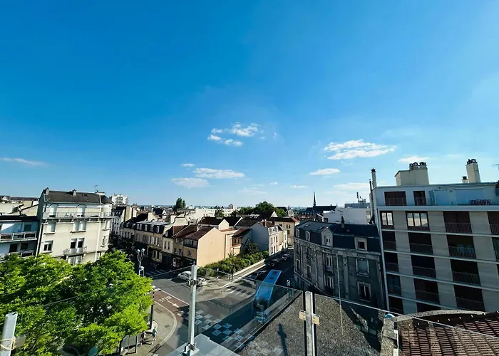 We Live In R - 103 *